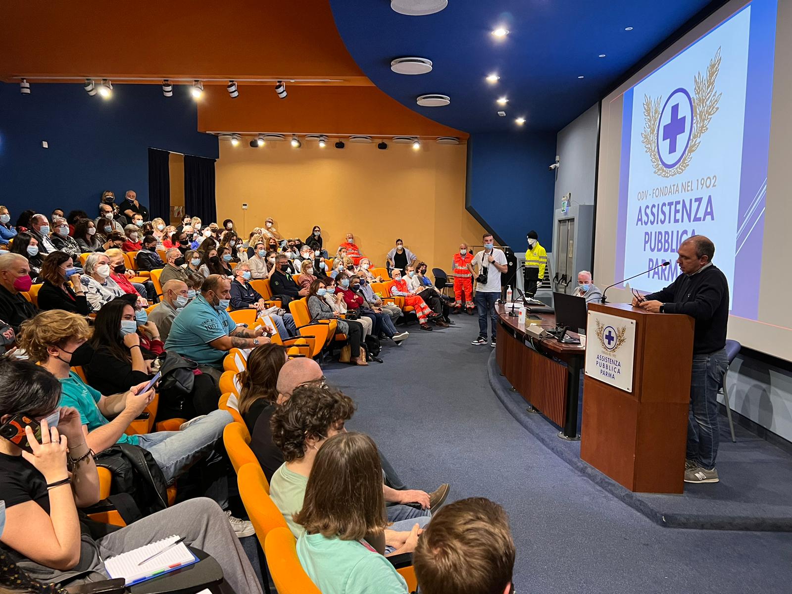 AP_prima lezione corso per volontari_Unità ambulanza Veterinaria