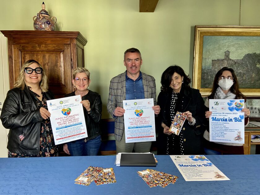 Sissa Trecasali, ecco il progetto "Mani blu" al fianco delle persone con autismo