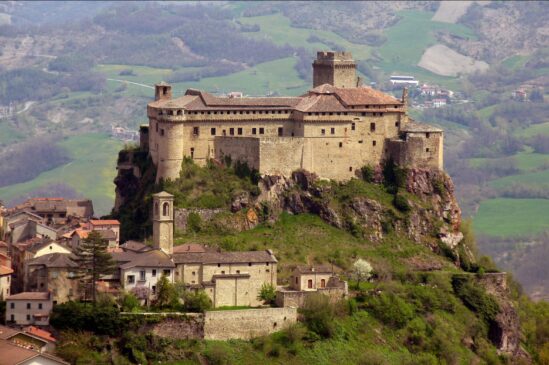 Castello di Bardi: visita guidata notturna con Ghost Hunters