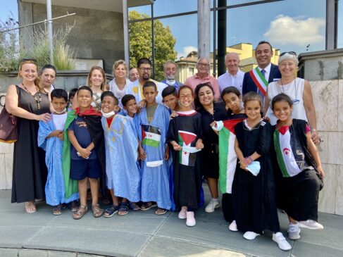 TORRILE Una mostra fotografica per accogliere i bimbi Saharawi ospiti in paese 002 Foto