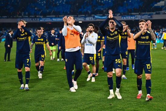 Parma grinta e cuore: difende lo 0-0 e porta a casa un punto da Napoli